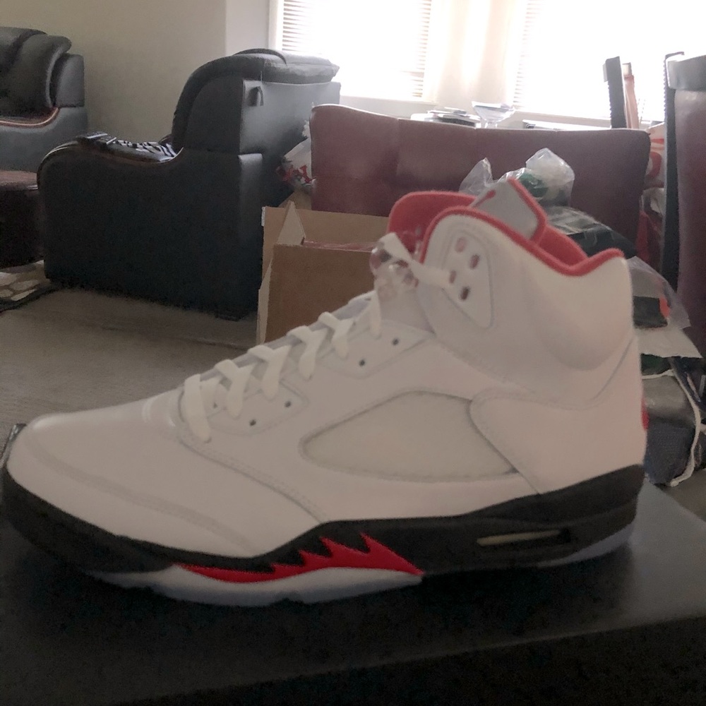 Jordan 5 “Fire Red” Size 13